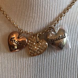 NWOT Guess Tri-Color Triple Heart Charm Necklace
